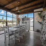 Villa Ella